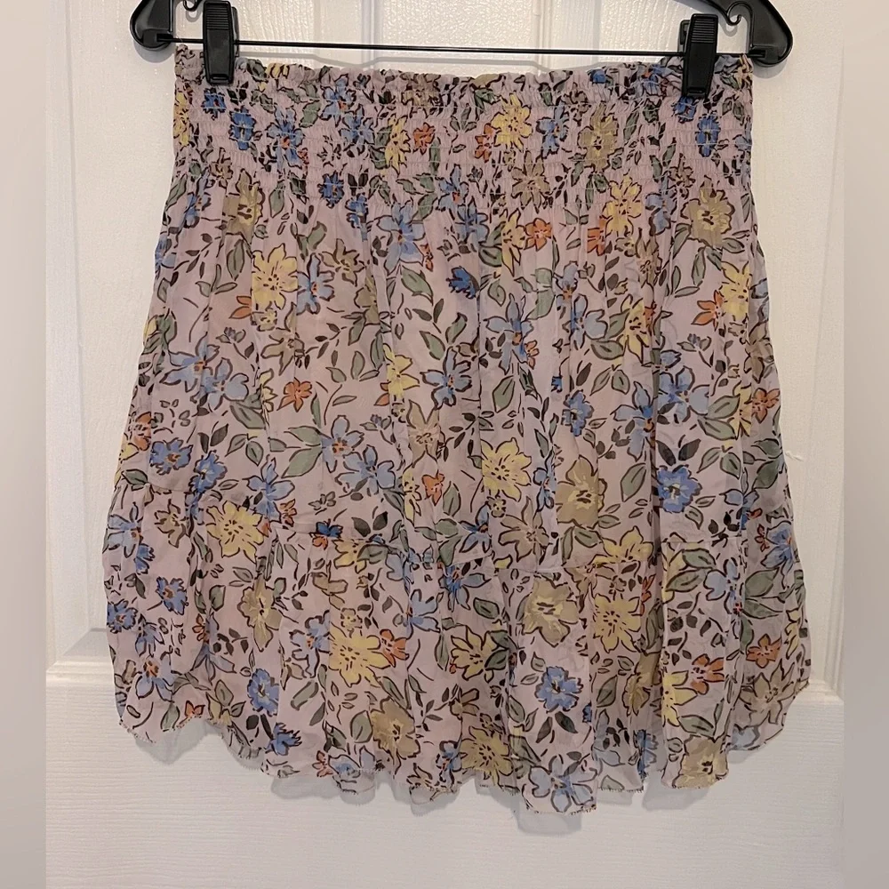 ANTHROPOLOGIE Velvet By Graham & Spencer Women’s Floral Smocked Waist Mini Skirt
